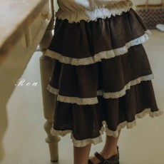 클로이스커트-브라운